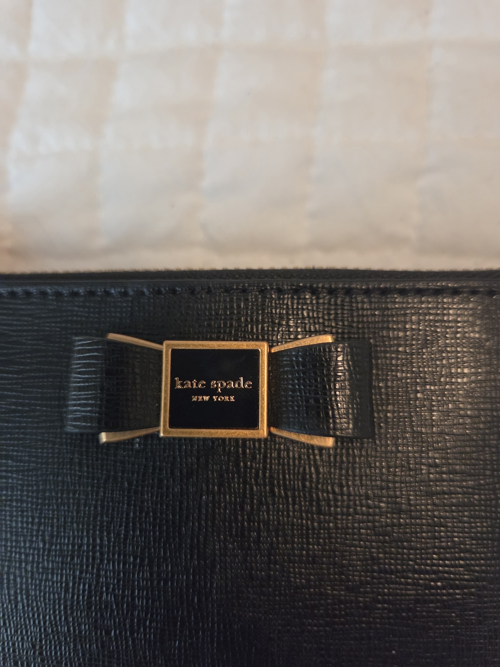 kate spade New York Morgan Bow Bi Fold Wallet - Picture 3 of 6